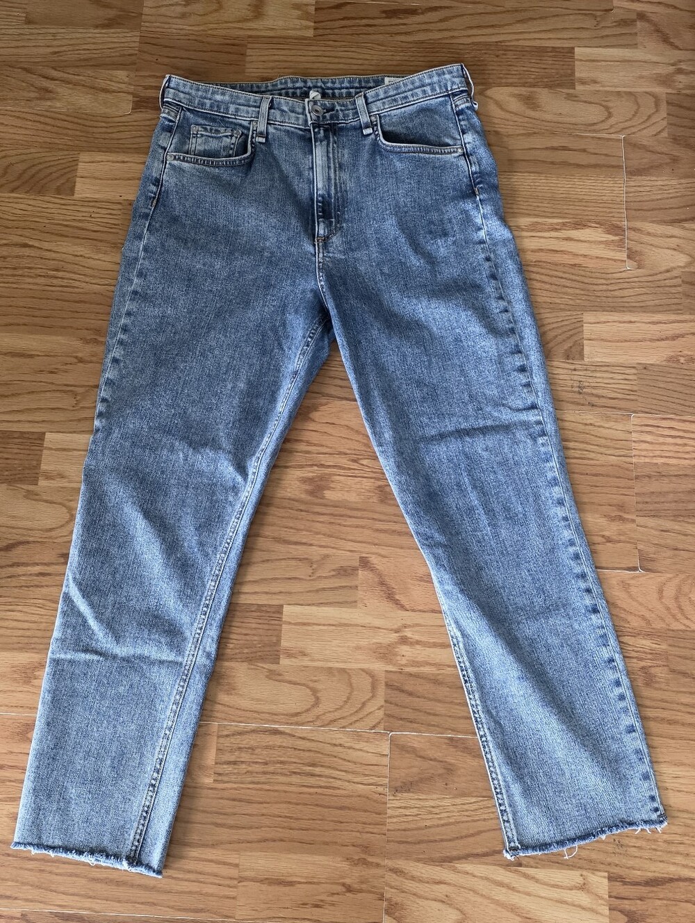 rag & bone High-Rise Straight-Leg Jeans in Medium Blue Wash 30